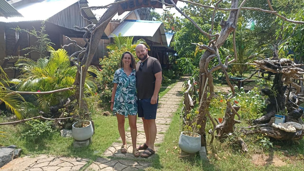 Hotel Nature Beach Huts Trincomalee Exterior foto